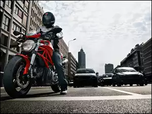 Ulica, Ducati, Monster