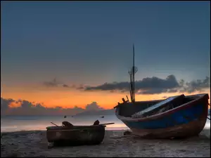 Łodzie, Zachód słońca, Plaża, Woda
