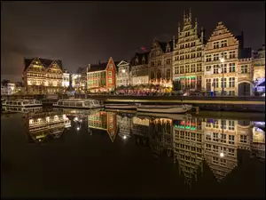 Noc, Belgia, Domy