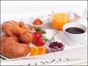 Kawa, Taca, Truskawki, Rogale, Filiżanka