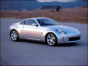 Srebrny, Nissan 350Z