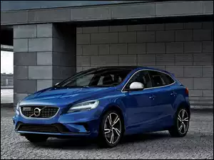 Niebieskie Volvo V40