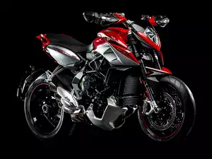 Motocykl Agusta Rivele 800 z roku 2016