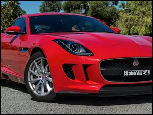 Samochód Jaguar F-Type z roku 2014