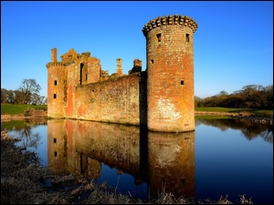 Fosa, Zamek Caerlaverock, Rejon Dumfries, Szkocja