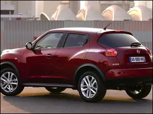 Nissan Juke bokiem