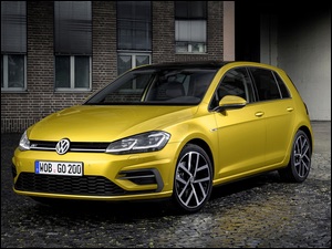Volkswagen Golf7 R-Line Facelift z 2017 roku