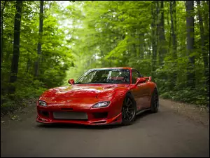 Mazda Czerwony RX-7