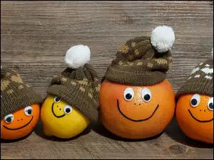 Pomarańcza Grejpfrut Cytryna Mandarynka w czapeczkach