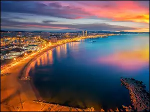 Barcelona nocą