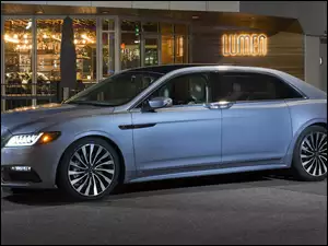 Samochód Lincoln Continental z 2019 roku