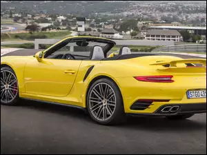 Samochód Porsche 911 Turbo kabriolet