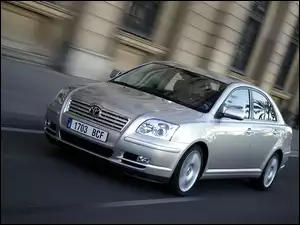 Avensis, Srebrna