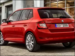 Samochód Skoda Fabia rocznik 2018