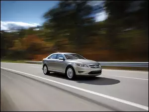 Ford Taurus, Droga