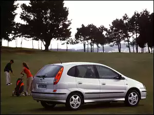 Nissan Almera Tino, Kombi