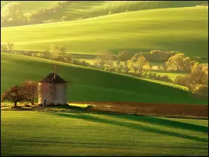 Wzgórza, Wiatrak, Czechy, Pola uprawne, Kraj południowomorawski, Gmina Kunkovice, Drzewa