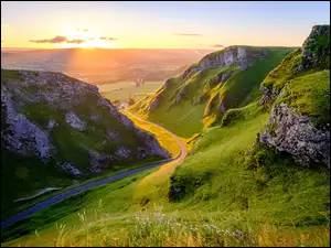 Widok na dolinę Darbyshire w Anglii