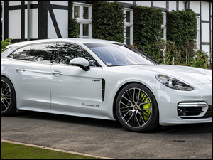 Porsche Panamera S, Białe