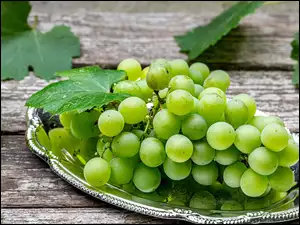 Winogrono na tacce