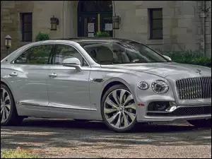 Bentley flying bokiem