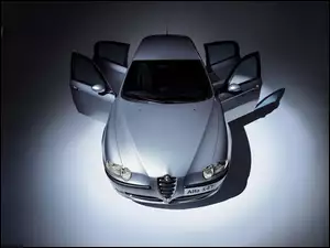 Alfa Romeo 147, Przód