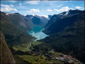 Góry, Norwegia, Fiord Nordfjord, Wieś Loen, Dolina, Lodal Valley