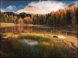 Włochy, Drzewa, Jesień, Alpy, Antorno Lake, Jezioro, Góry, Mostek, Dolomity, Chmury