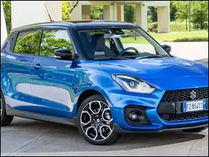 Niebieski Suzuki Swift Sport Hybryda