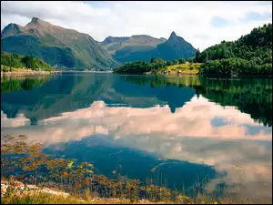 Fiord Eiksund i góry