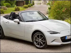 Czwarta generacja, Mazda MX-5 IV