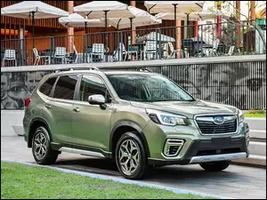 Subaru Forester Hybrid L