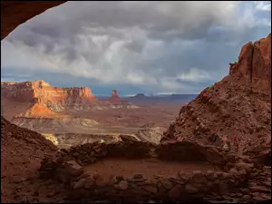 Kanion, Stany Zjednoczone, Krąg kamienny, Skały, Stan Utah, False Kiva, Chmury, Park Narodowy Canyonlands