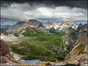 Trzy szczyty Lavaredo w Dolomitach