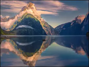 Nowa Zelandia, Odbicie, Park Narodowy Fiordland, Mitre Peak, Fiord Milford, Zatoka Milforda, Alpy Południowe, Góry, Góra, Wyspa Południowa