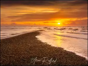 Plaża, Kamyczki, Morze, Zachód słońca, Drobne