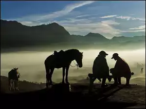 Ludzie, Góry, Mgła, Konie