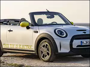 Mini Cooper S E Cabriolet