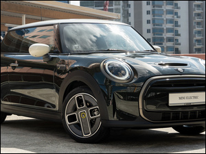 Mini Cooper S E Resolute