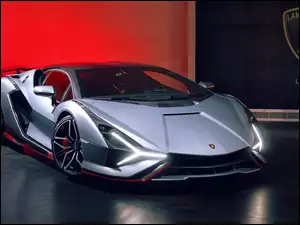 Srebrne Lamborghini Sian FKP 37