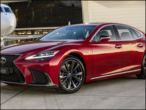 Lexus LS500