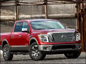 Samochód Nissan Titan Warrior