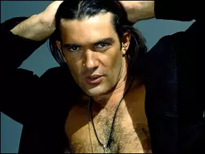 marynarka, Antonio Banderas, rozpięta