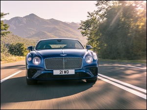 Bentley Continental GT z 2017