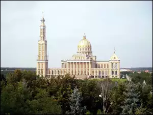 Bazylika, Polska, Licheń