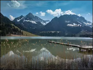 Jezioro Schwarzsee w kantonie Fryburg w Szwajcarii
