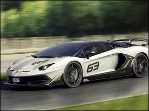 Droga, Lamborghini Aventador SVJ