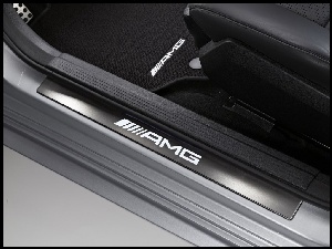 Mercedes Benz E63, AMG, Listwa, Próg