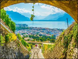Panorama z miasta Vevey w Szwajcarii