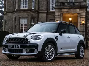 Samochód Mini Cooper S Countryman ALL4 z roku 2017